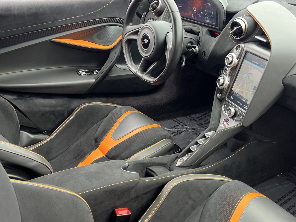 Used 2021 McLaren 720S Luxury image 18