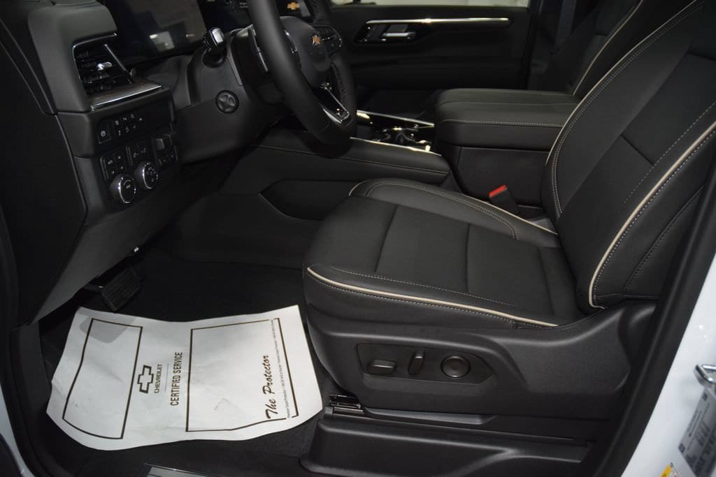 New 2026 Chevrolet Suburban Premier AWD/4WD image 41