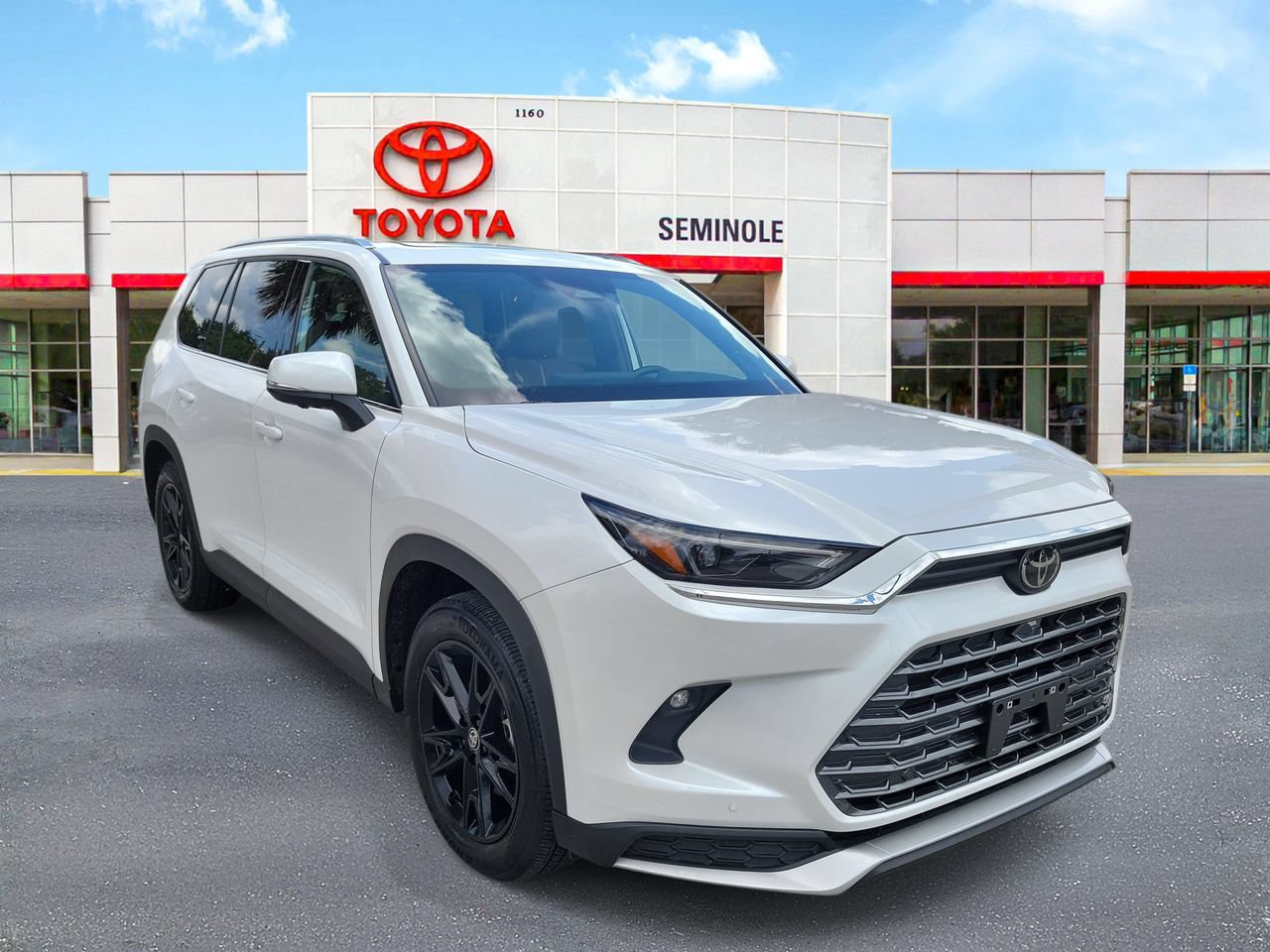 Used 2025 Toyota Grand Highlander AWD Hybrid image 2
