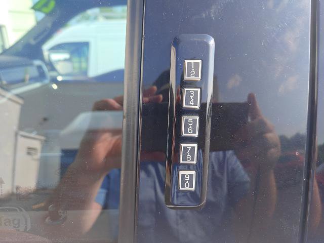 Certified 2021 Ford F150 Lariat w/ Equipment Group 502A High image 21