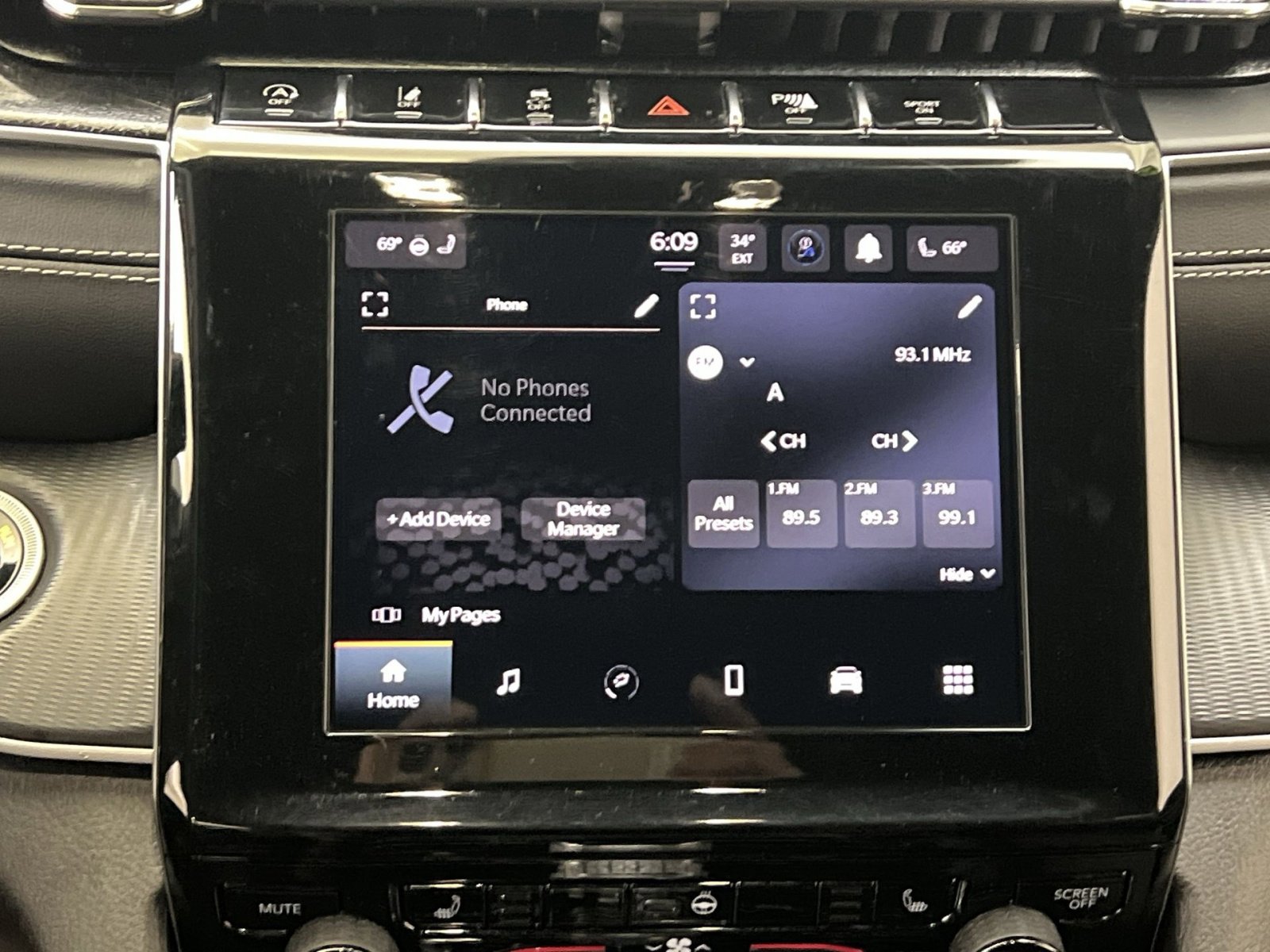 Used 2024 Jeep Grand Cherokee L Laredo image 18