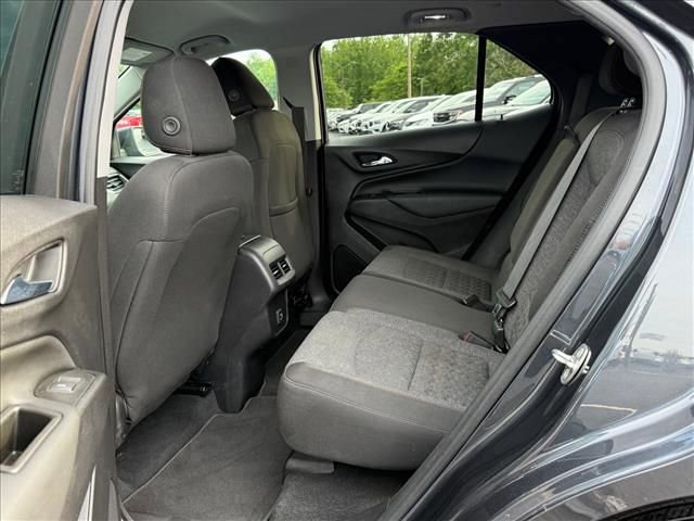 Used 2023 Chevrolet Equinox LT FWD image 13