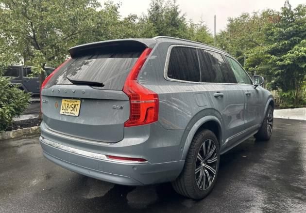 Used 2023 Volvo XC90 B6 Plus w/ Protection Package Premier AWD/4WD image 10