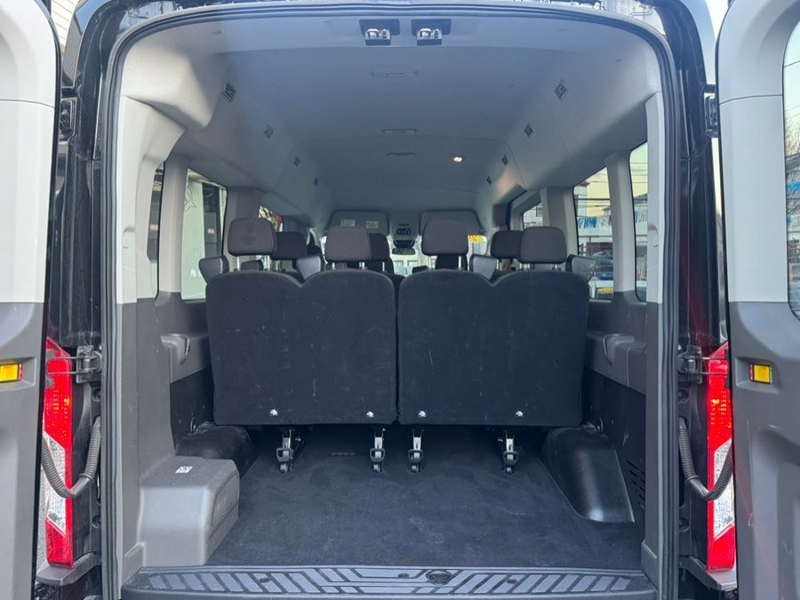 Used 2024 Ford Transit 350 XLT RWD image 32