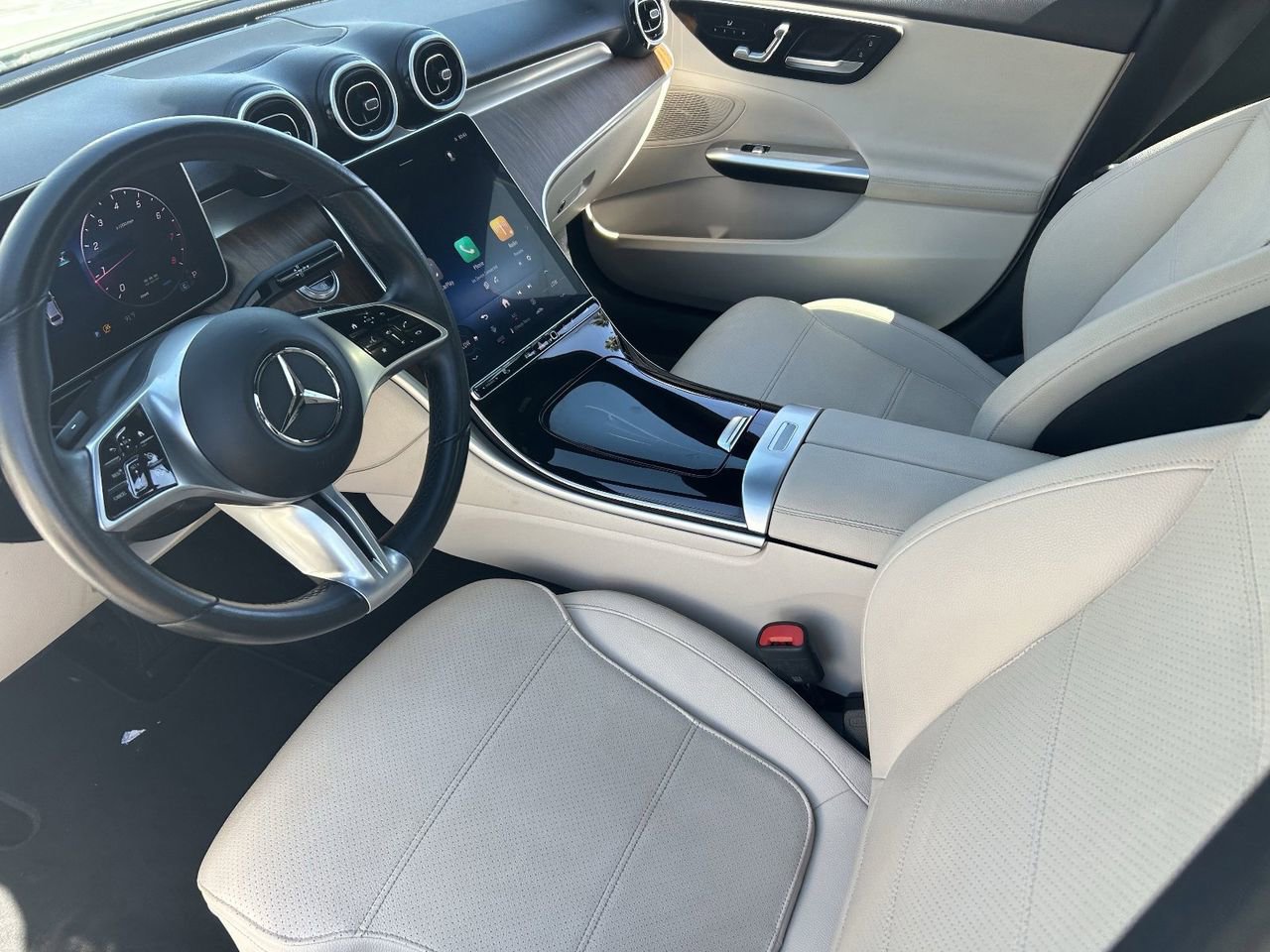 Used 2025 Mercedes-Benz C 300 4MATIC Sedan image 25