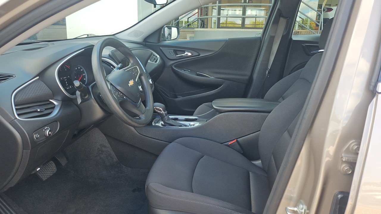Used 2024 Chevrolet Malibu LT FWD image 10