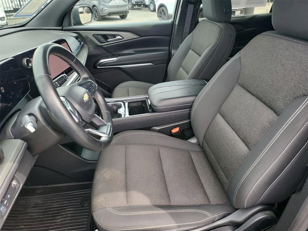 Certified 2024 Chevrolet Traverse LS w/ LPO, Floor Liner Package image 11