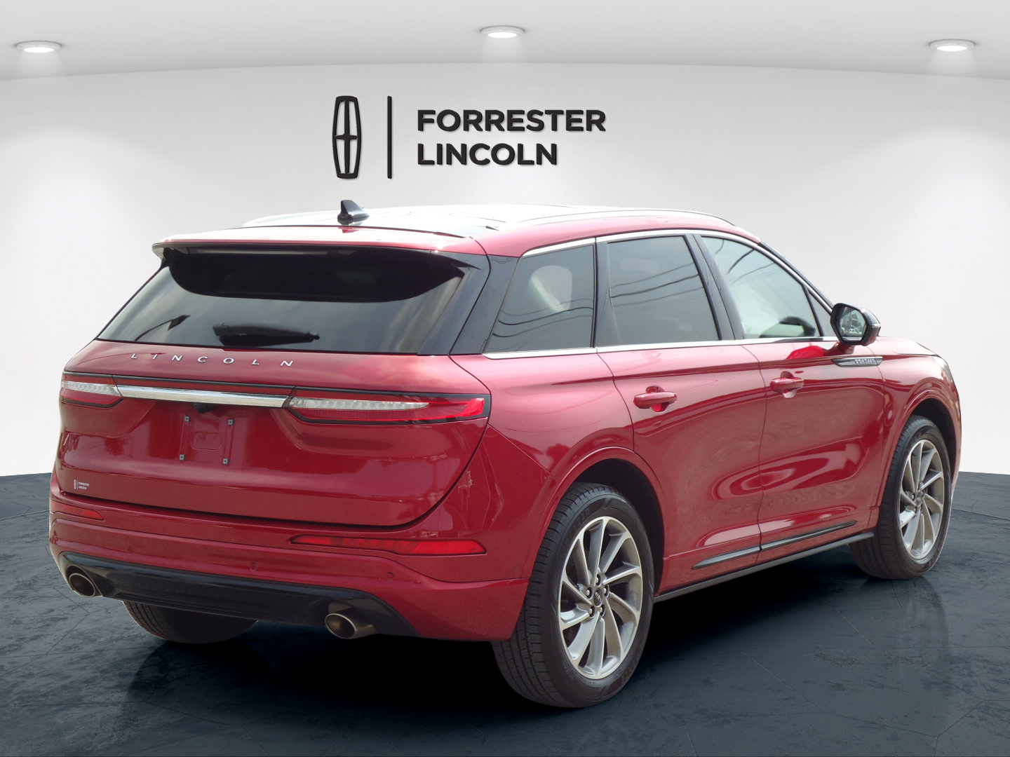 Used 2022 Lincoln Corsair Grand Touring w/ Elements Technology Bundle AWD/4WD image 3