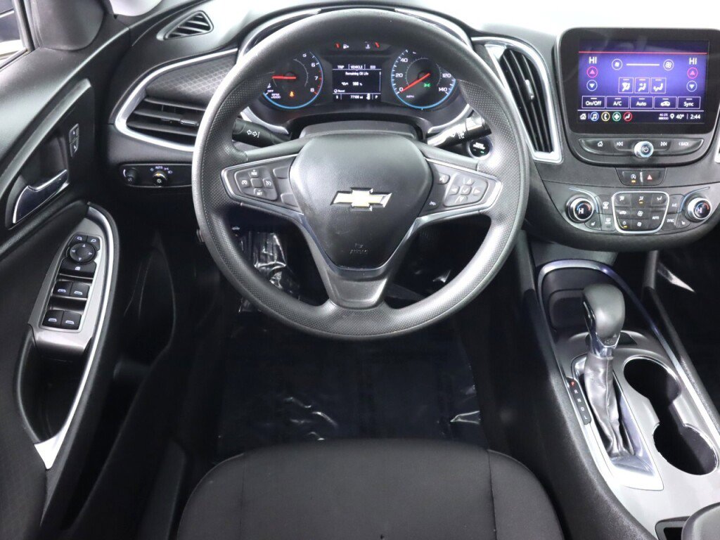 Used 2021 Chevrolet Malibu LT FWD image 29