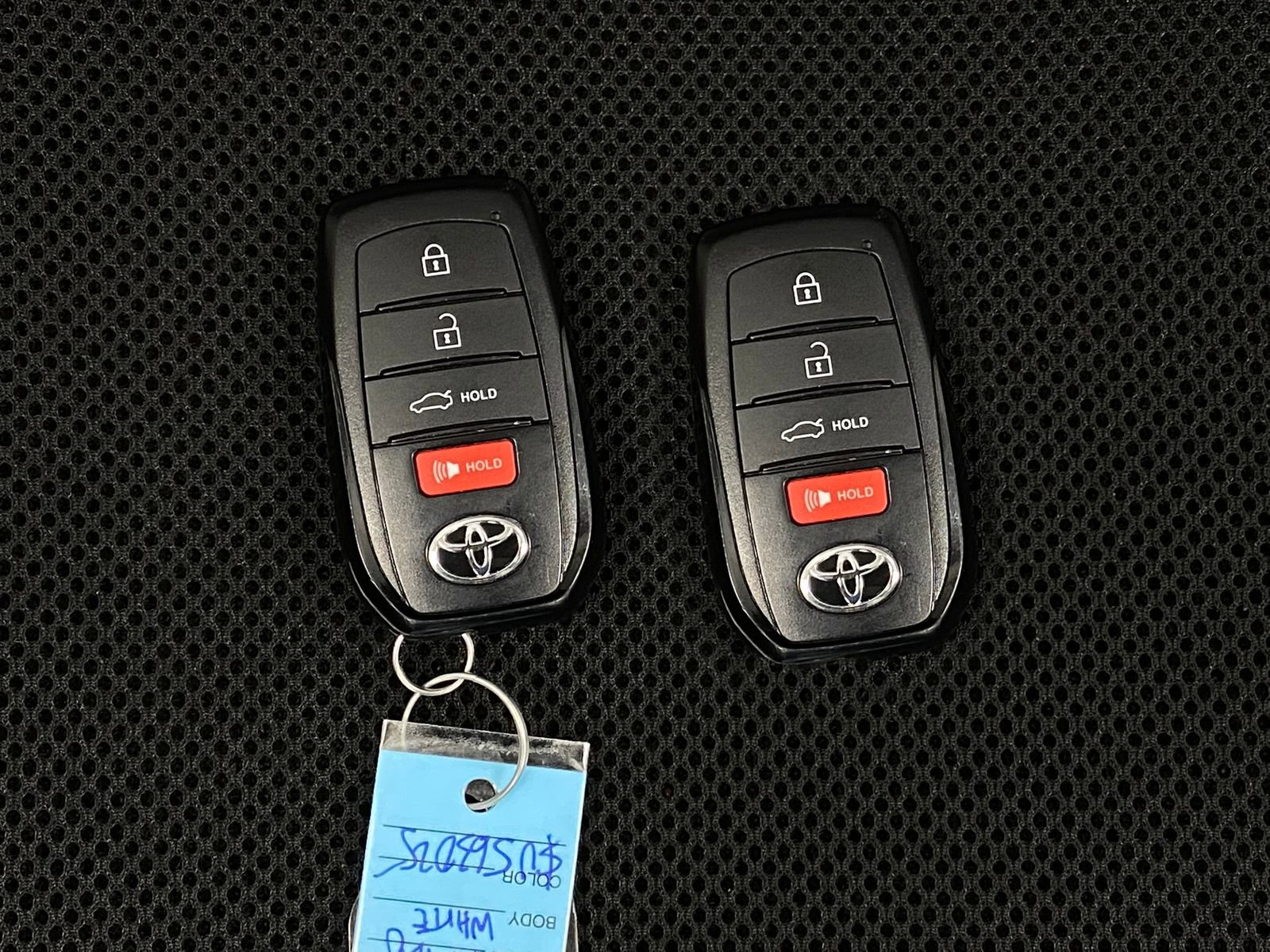 Used 2025 Toyota Camry SE image 9