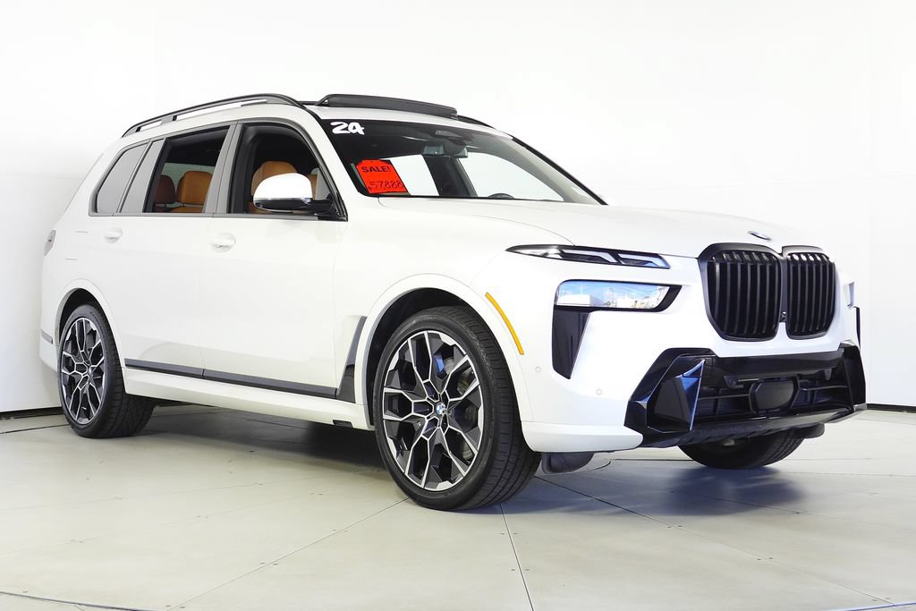 Used 2024 BMW X7 xDrive40i w/ M Sport Package AWD/4WD image 4