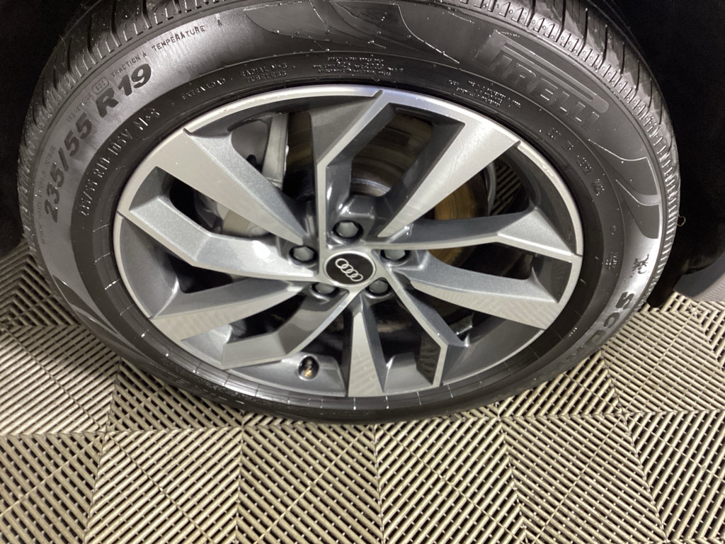 Used 2021 Audi Q5 Premium Plus image 7