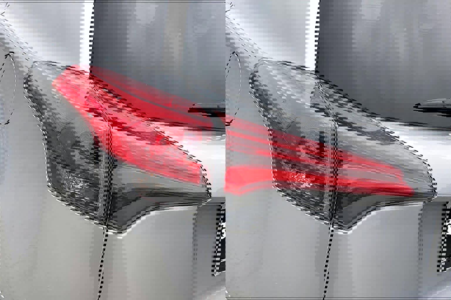 Used 2016 Toyota RAV4 LE FWD image 28