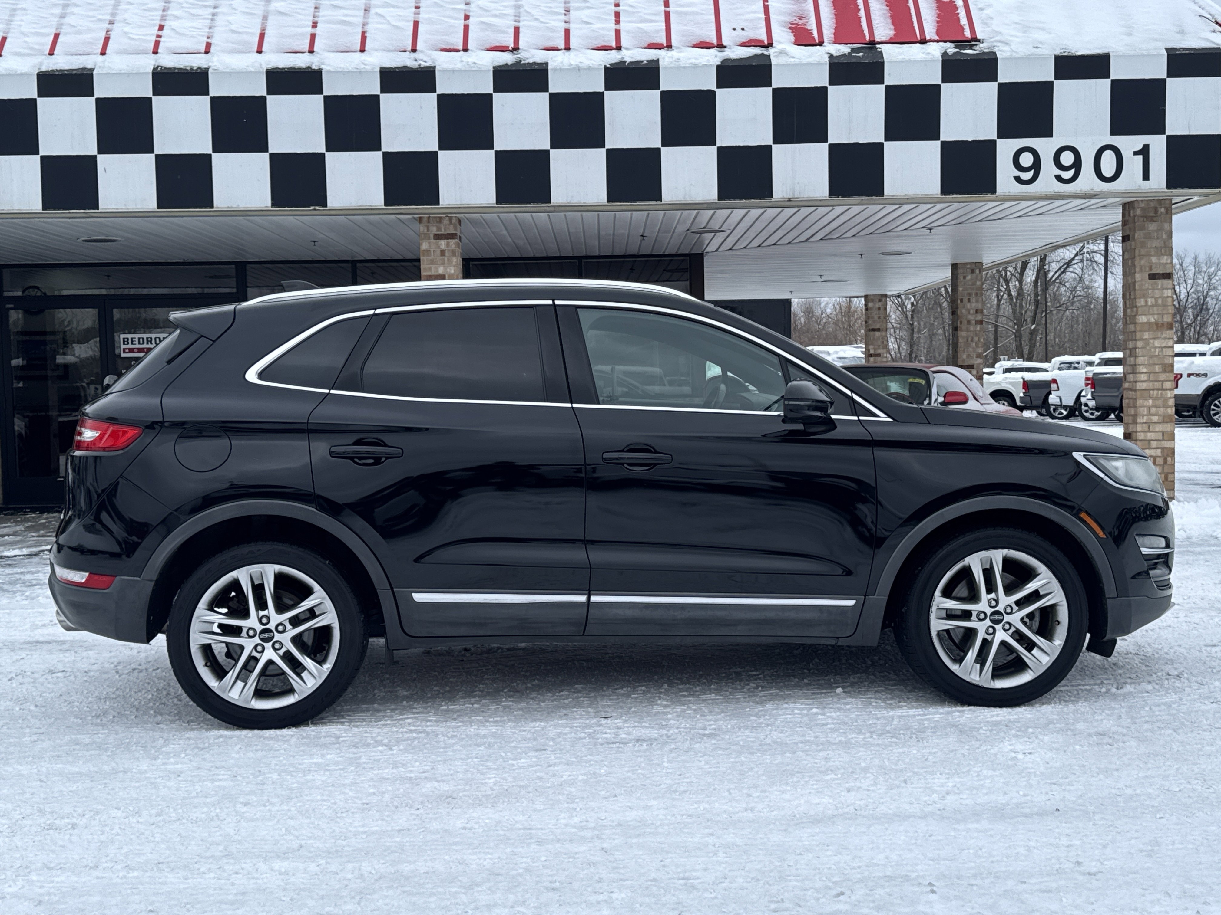 Used 2017 Lincoln MKC Reserve w/ Lincoln MKC Climate Package image 8
