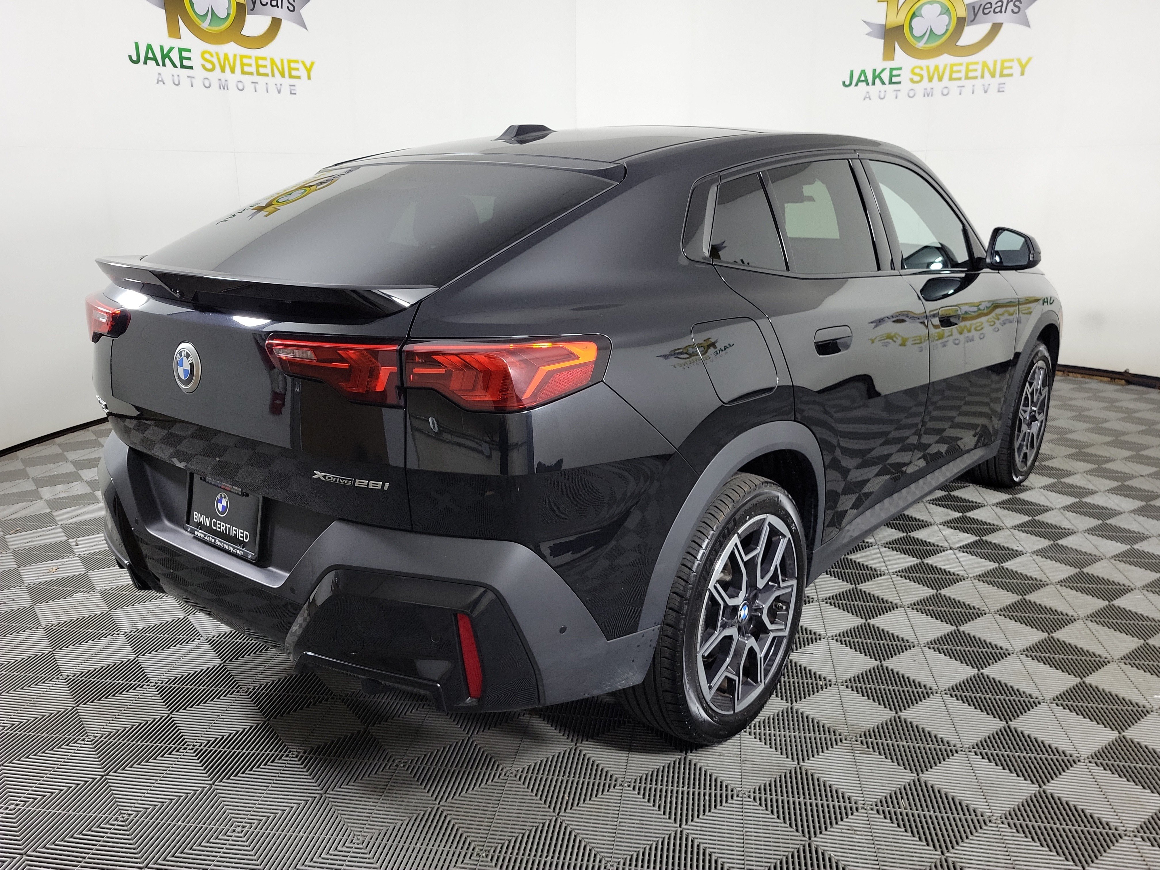 Used 2026 BMW X2 xDrive28i AWD/4WD image 7