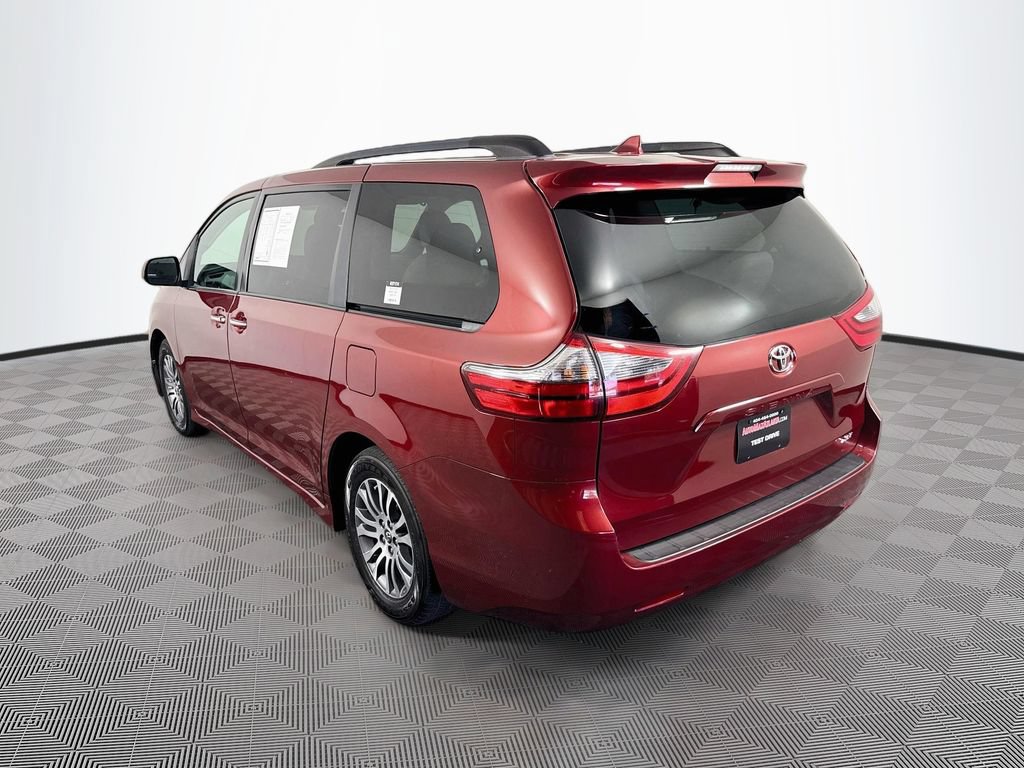 Used 2020 Toyota Sienna XLE FWD image 7