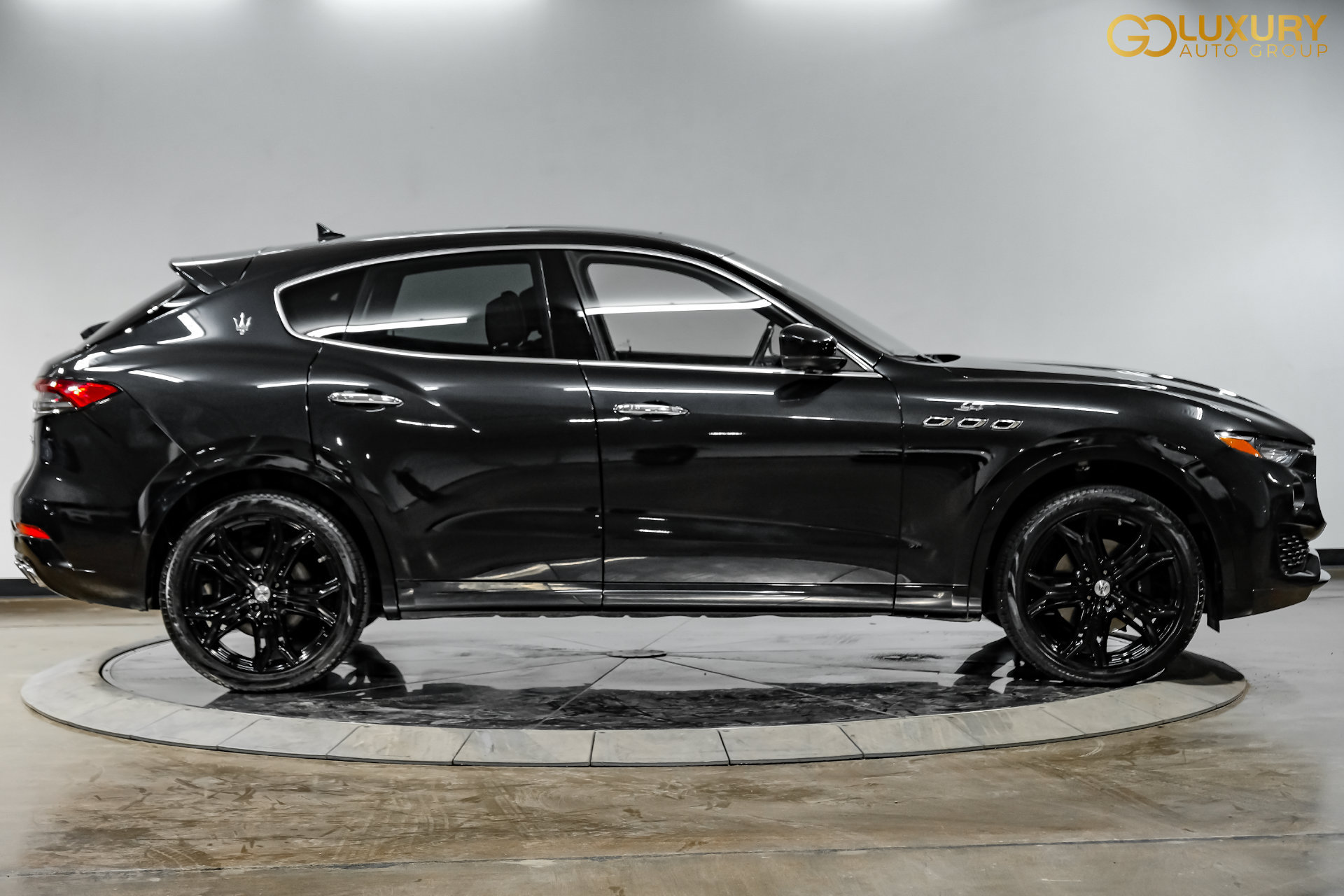 Used 2023 Maserati Levante GT AWD/4WD image 9