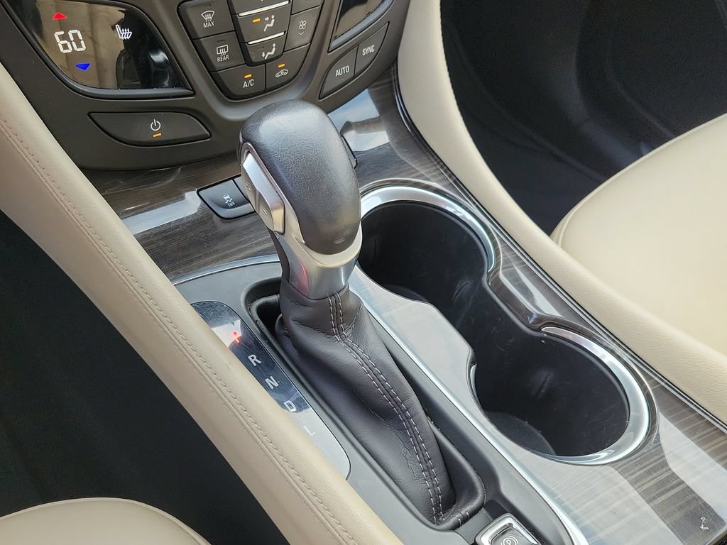 Used 2020 Buick Envision Preferred FWD image 32