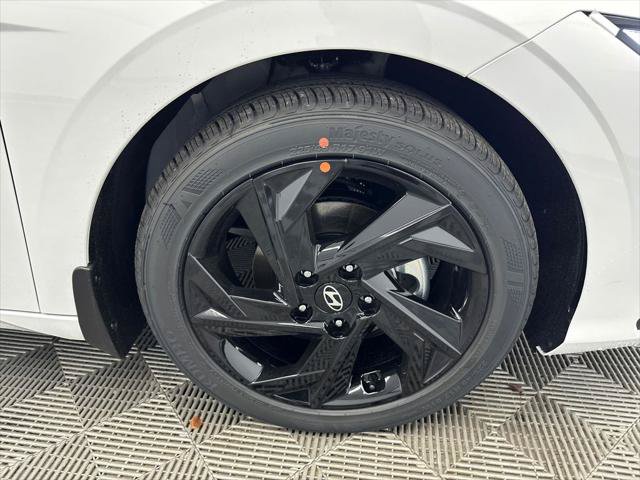 New 2026 Hyundai Elantra SEL Sport FWD image 12
