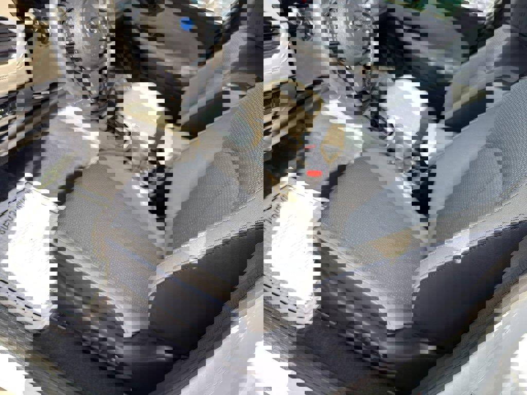 Used 2025 Subaru Forester Premium image 12