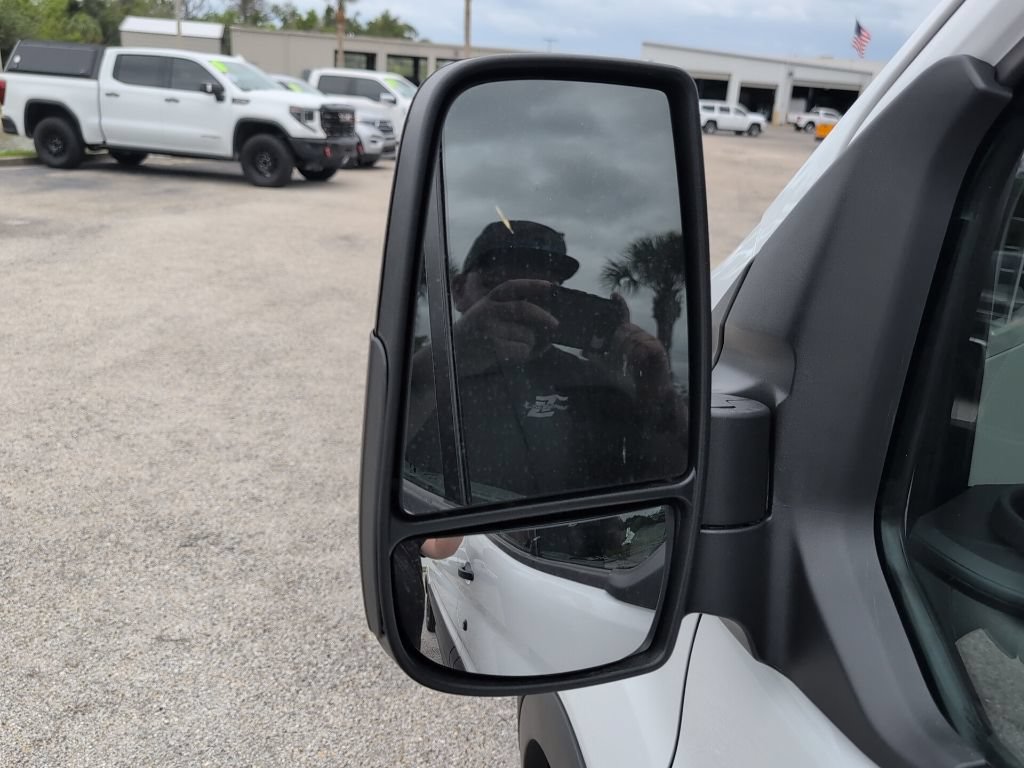 New 2026 Ford Transit 250 Low Roof RWD image 7