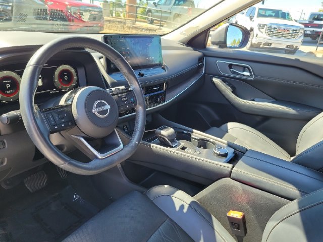 Used 2024 Nissan Rogue Platinum w/ Platinum Premium Package AWD/4WD image 14