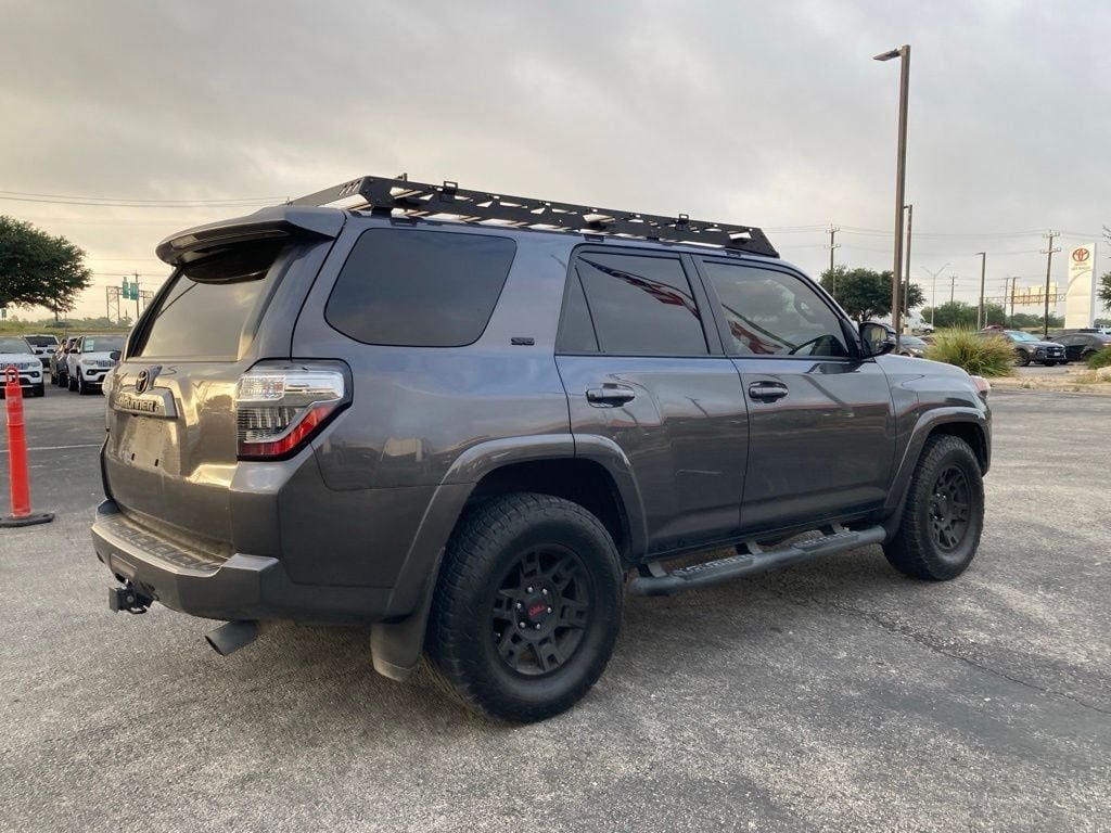 Used 2022 Toyota 4Runner SR5 Premium w/ Moonroof Package RWD image 4