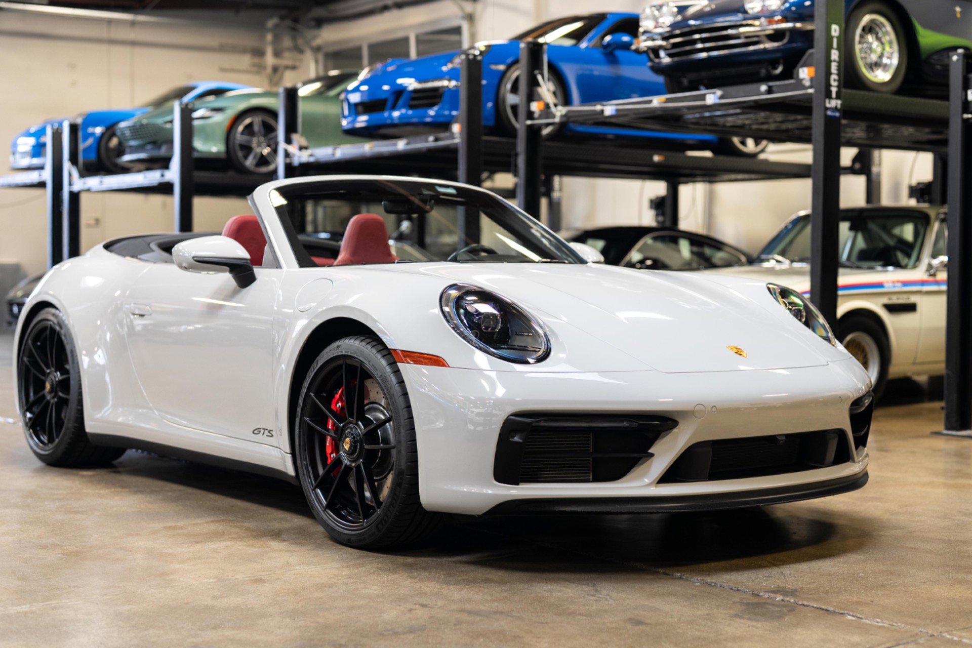 Used 2022 Porsche 911 Carrera GTS RWD image 2