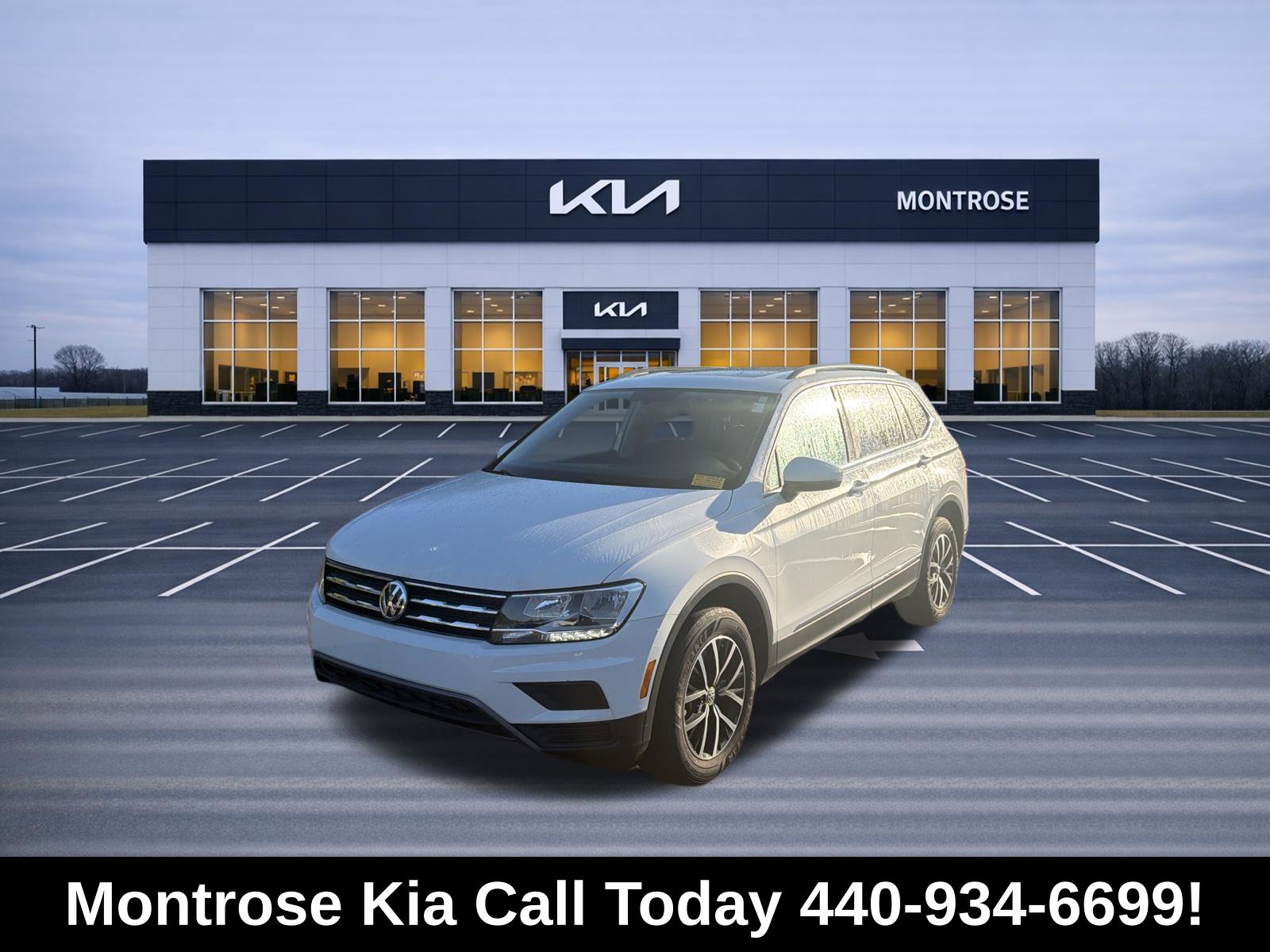 Used 2021 Volkswagen Tiguan SE w/ Panoramic Sunroof Package