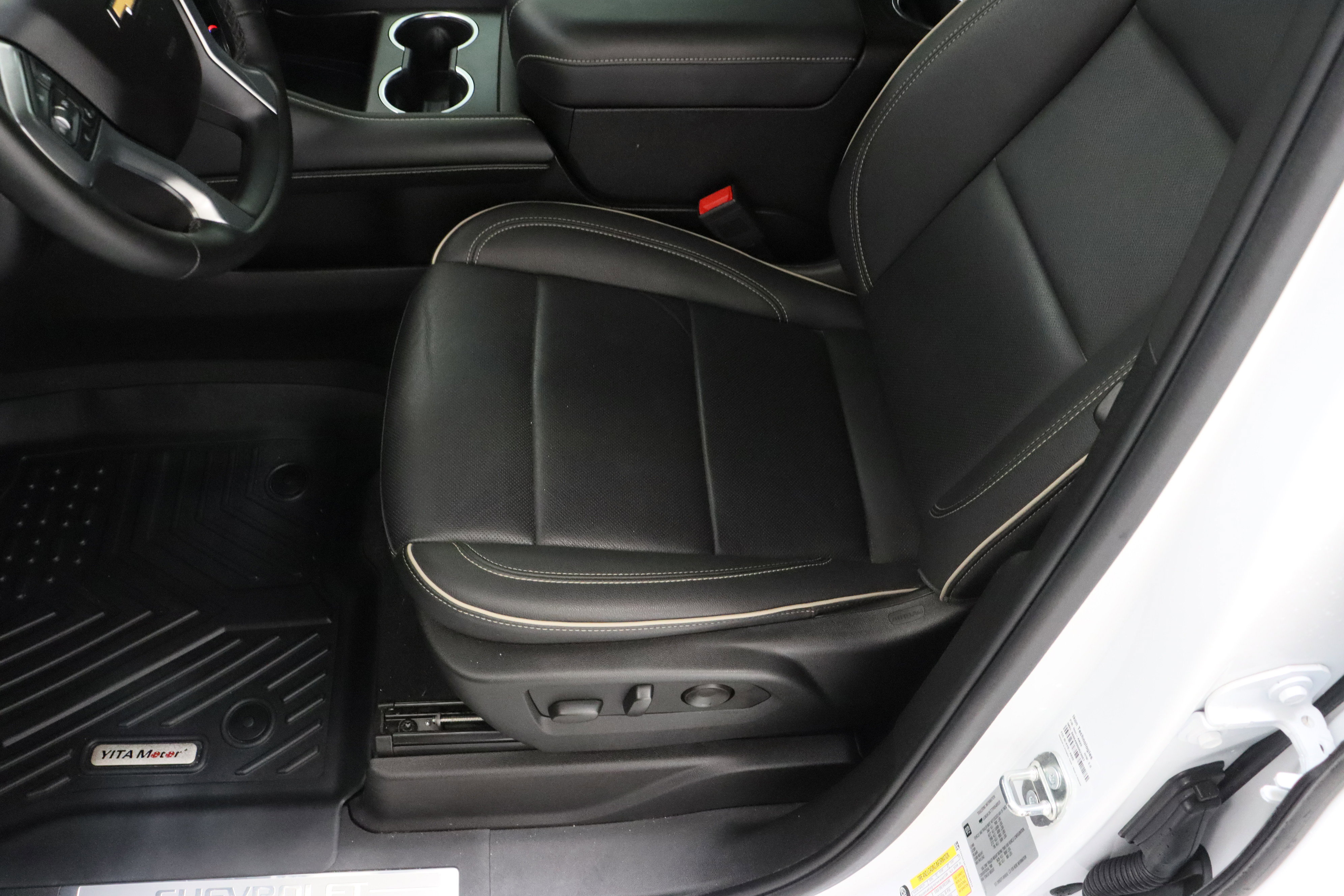 Used 2023 Chevrolet Tahoe Premier image 16