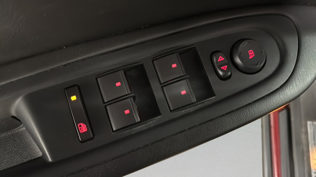 Used 2016 GMC Acadia SLT w/ Open Road Package image 14