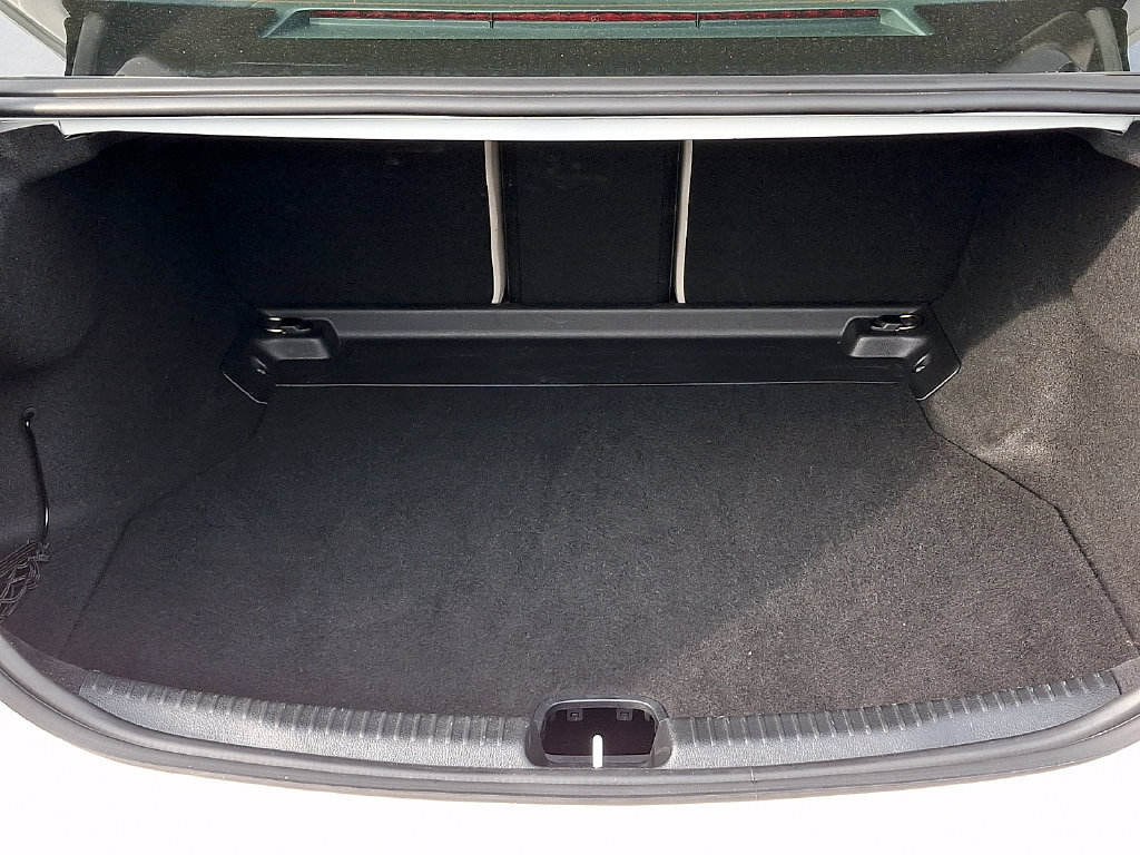 Used 2025 Mercedes-Benz C 300 Sedan image 28