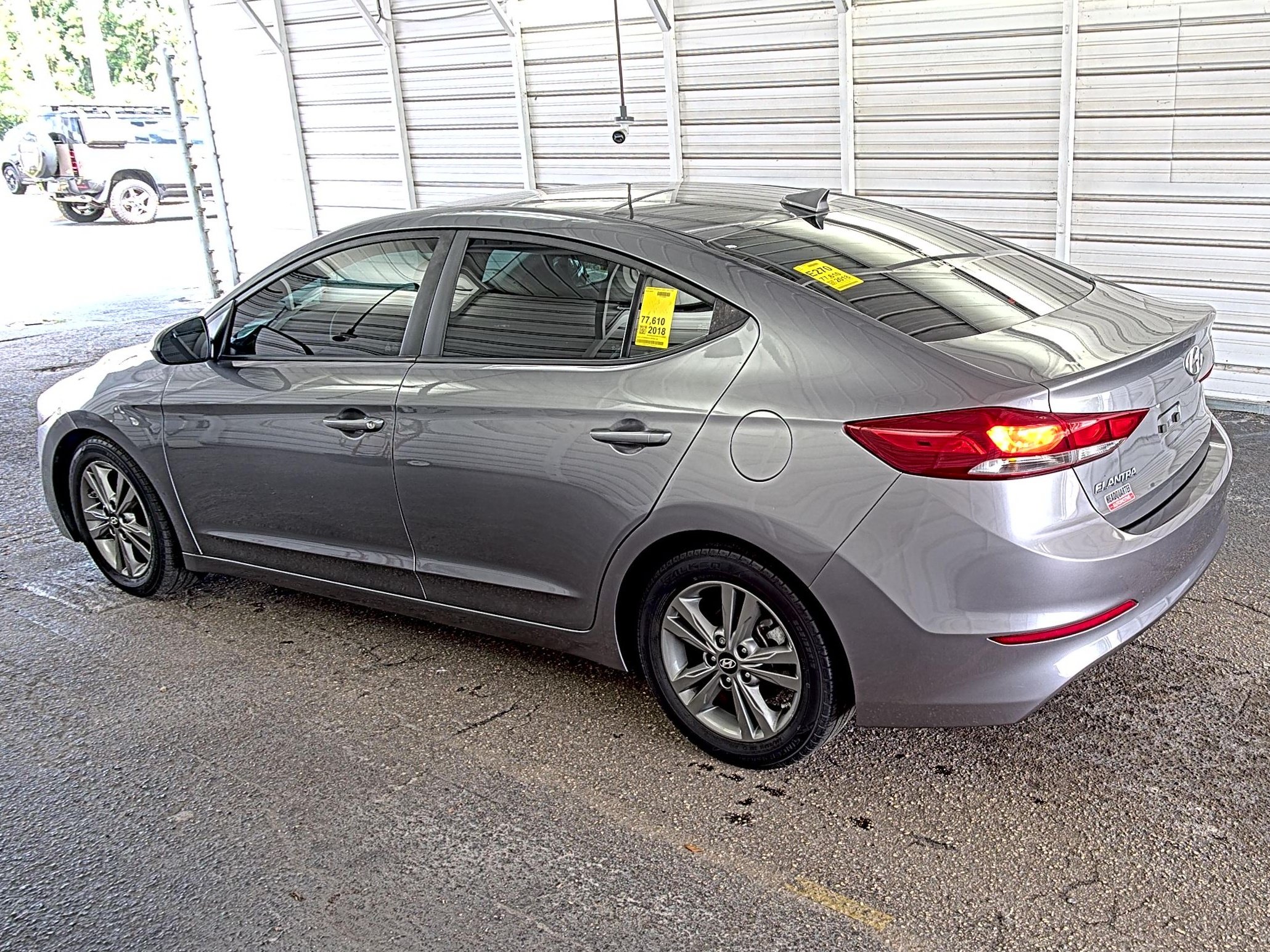 Used 2018 Hyundai Elantra SEL FWD image 4