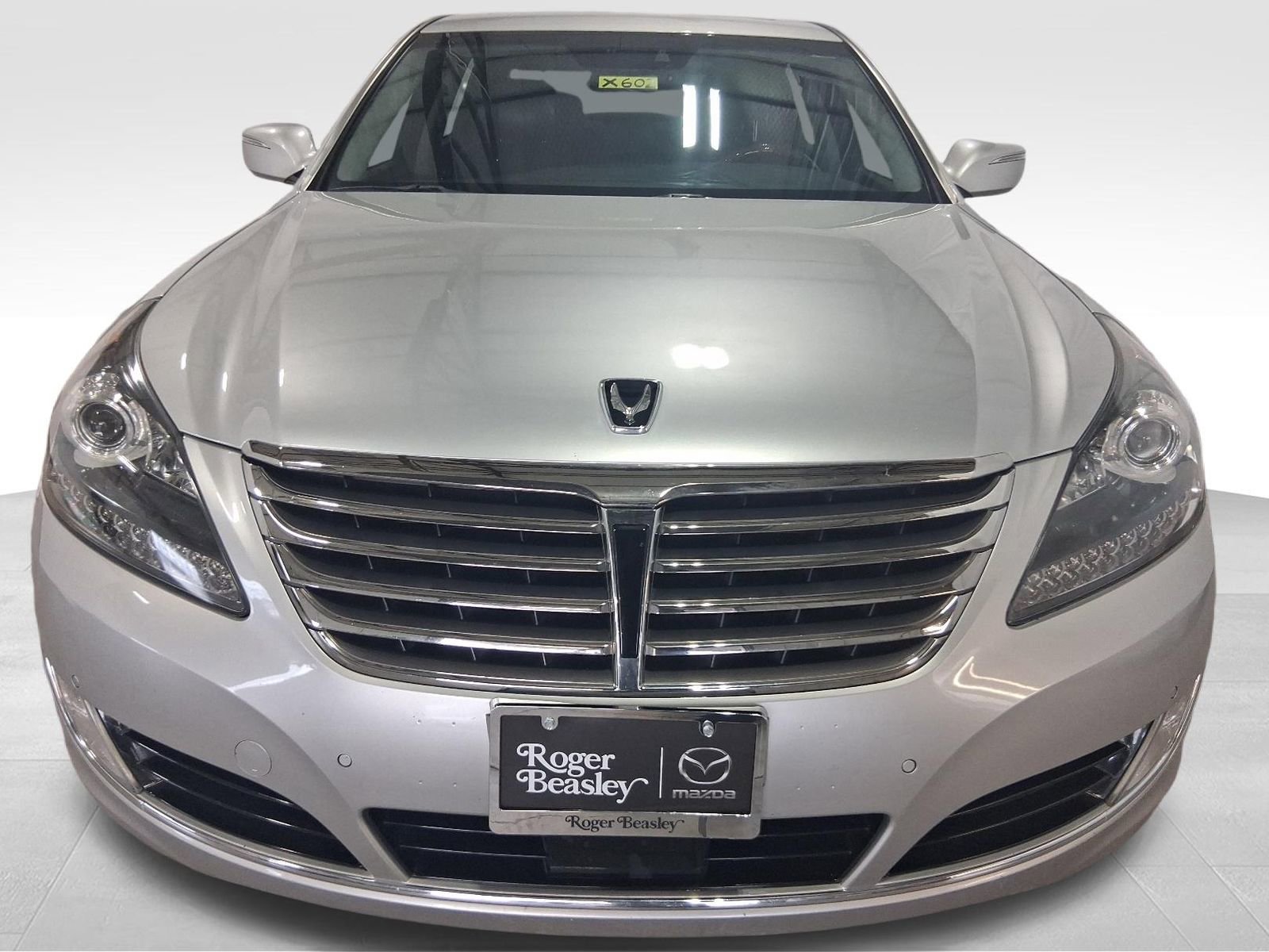 Used 2014 Hyundai Equus Signature RWD image 2
