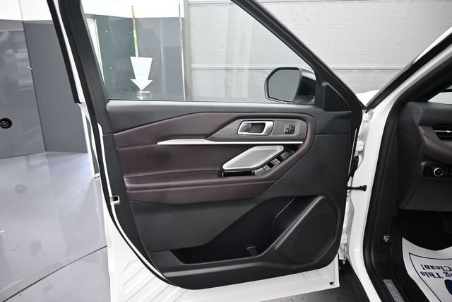 New 2026 Ford Explorer Platinum RWD image 11