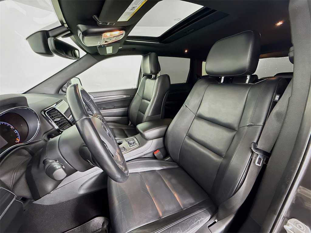 Used 2020 Jeep Grand Cherokee Limited w/ Trailer Tow Group IV image 5