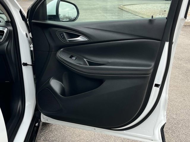Used 2024 Buick Encore GX Sport Touring w/ Comfort Package image 10