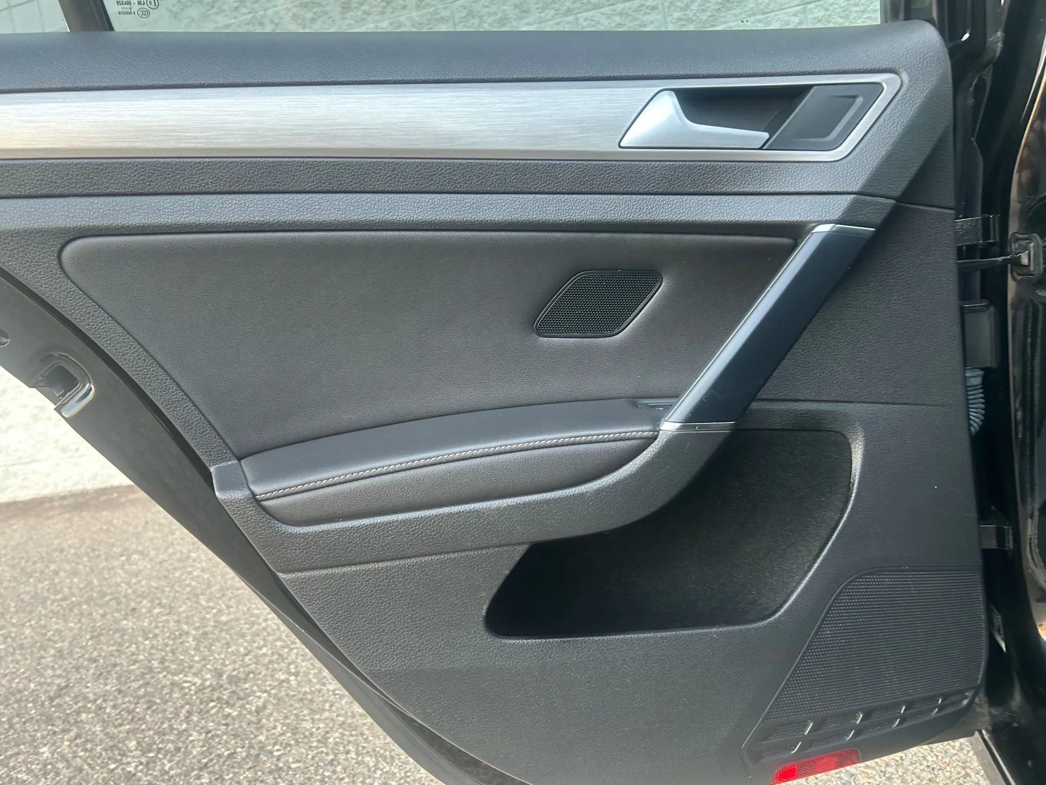 Used 2015 Volkswagen Golf TDI SE image 19