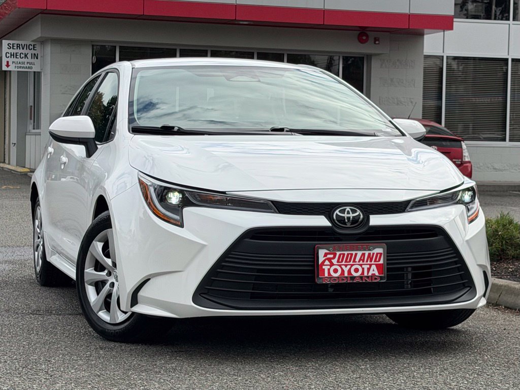 Certified 2026 Toyota Corolla LE FWD image 1