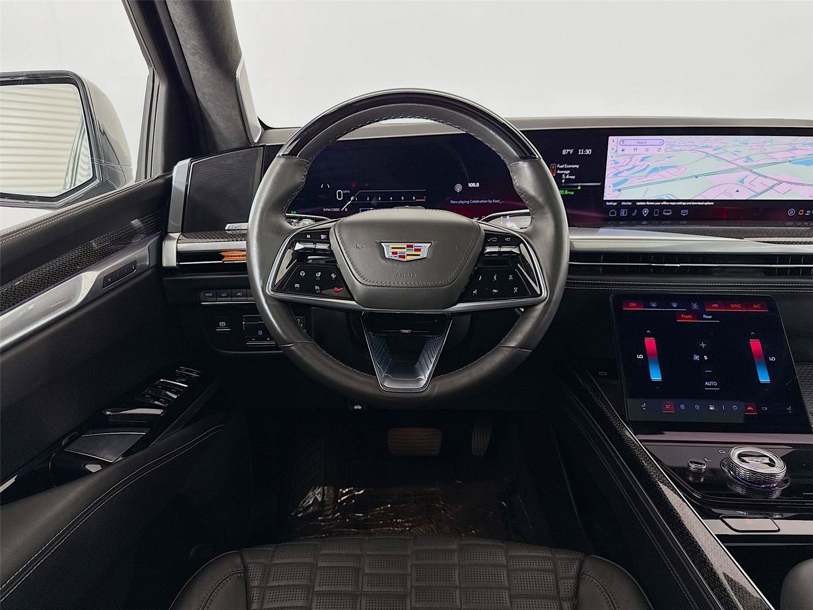 Used 2025 Cadillac Escalade ESV V AWD/4WD image 3
