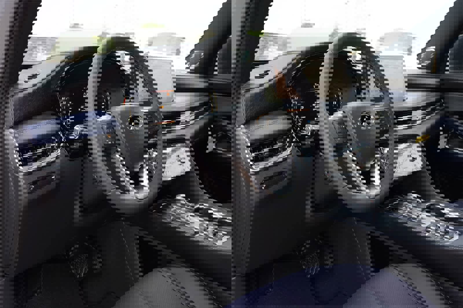 New 2026 INFINITI QX60 Sport w/ Dark Cargo Package image 16