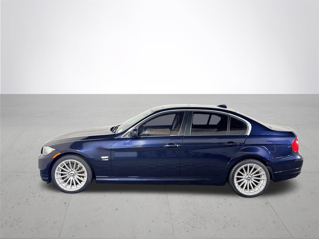 Used 2010 BMW 335i xDrive Sedan AWD/4WD image 9