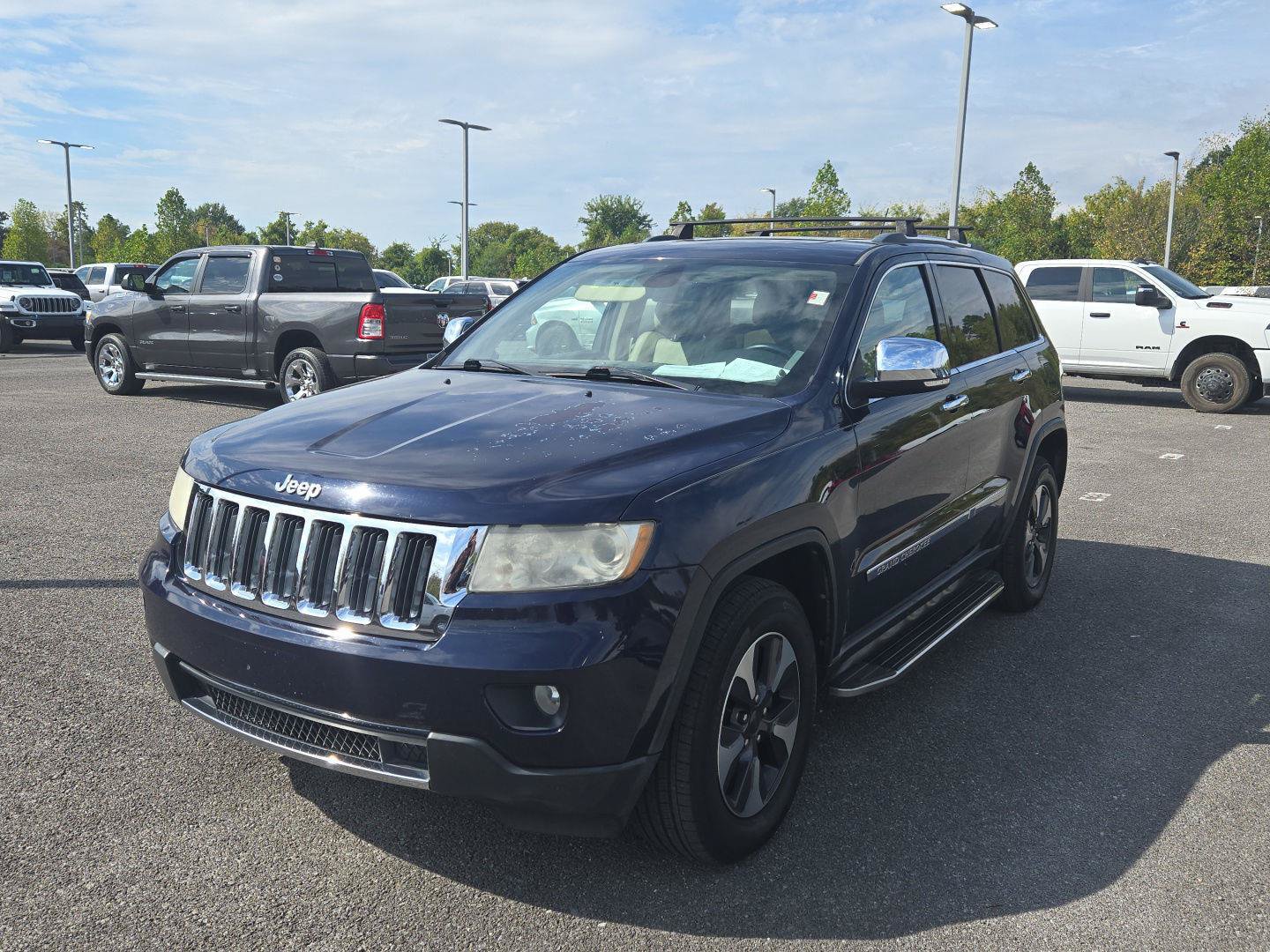 Used 2013 Jeep Grand Cherokee Limited AWD/4WD image 3