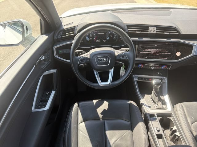 Used 2025 Audi Q3 2.0T Premium AWD/4WD image 24