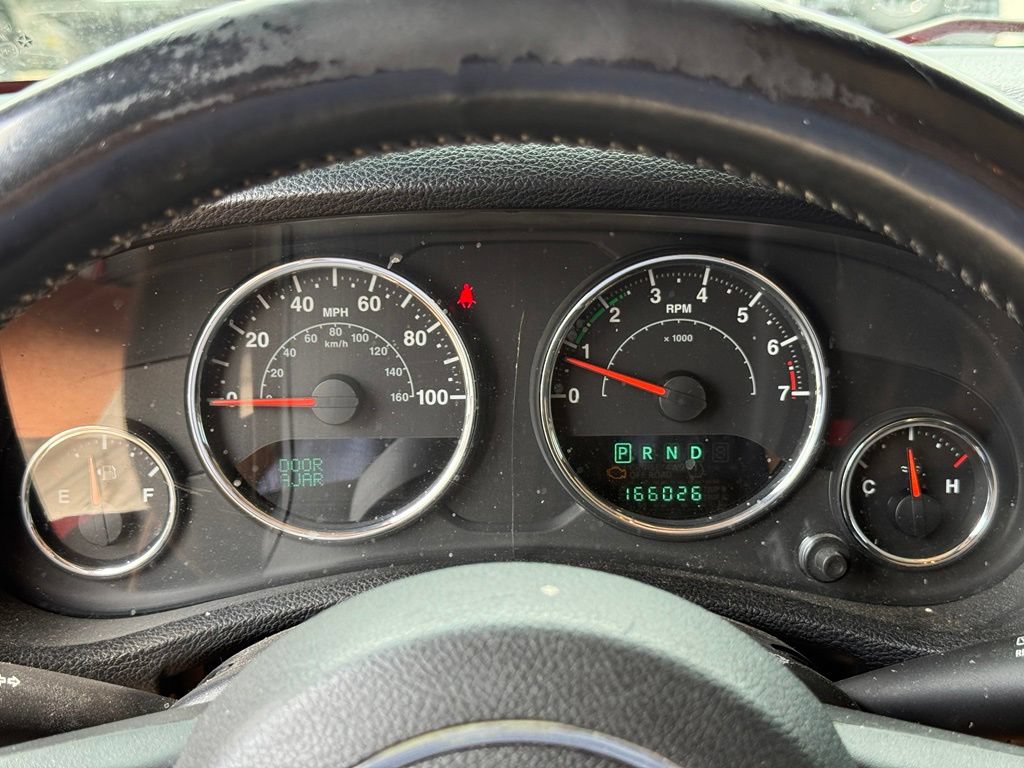 Used 2012 Jeep Wrangler Sahara w/ Connectivity Group AWD/4WD image 17
