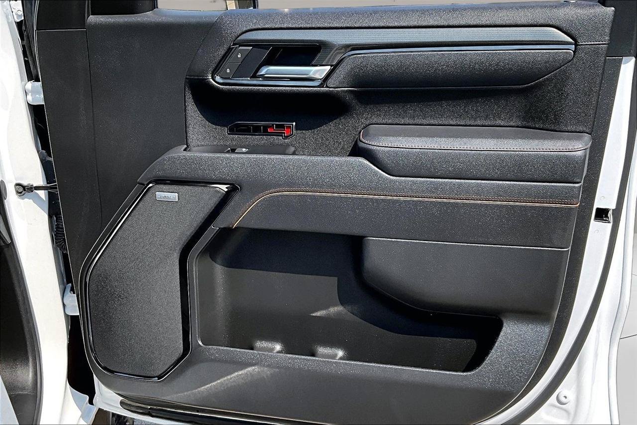 Used 2025 GMC Sierra 1500 AT4 AWD/4WD image 29