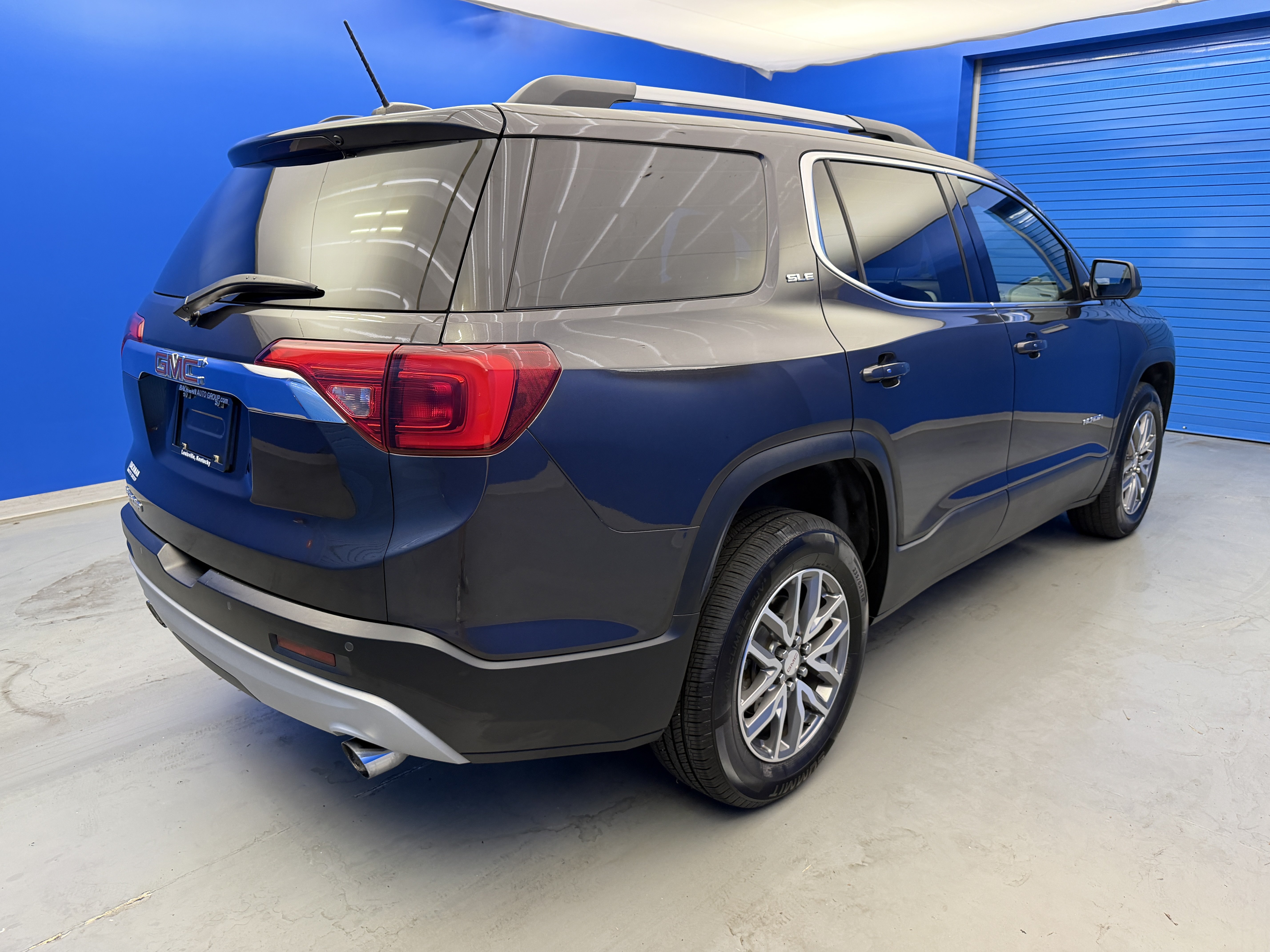 Used 2019 GMC Acadia SLE w/ Driver Alert Package I FWD image 7