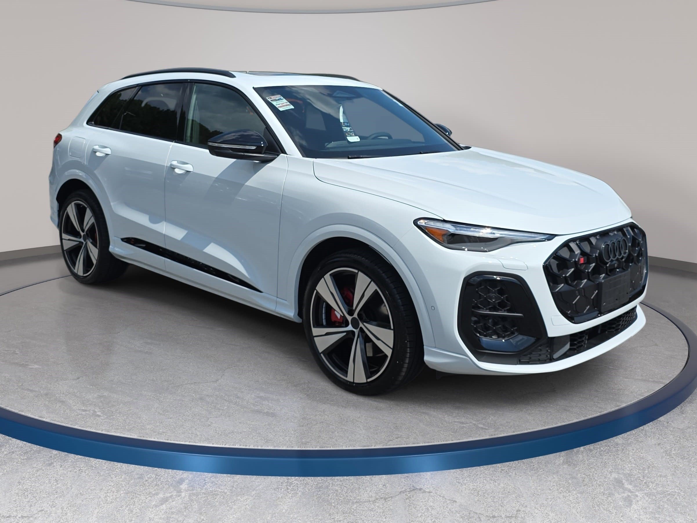 New 2026 Audi SQ5 Prestige AWD/4WD image 3