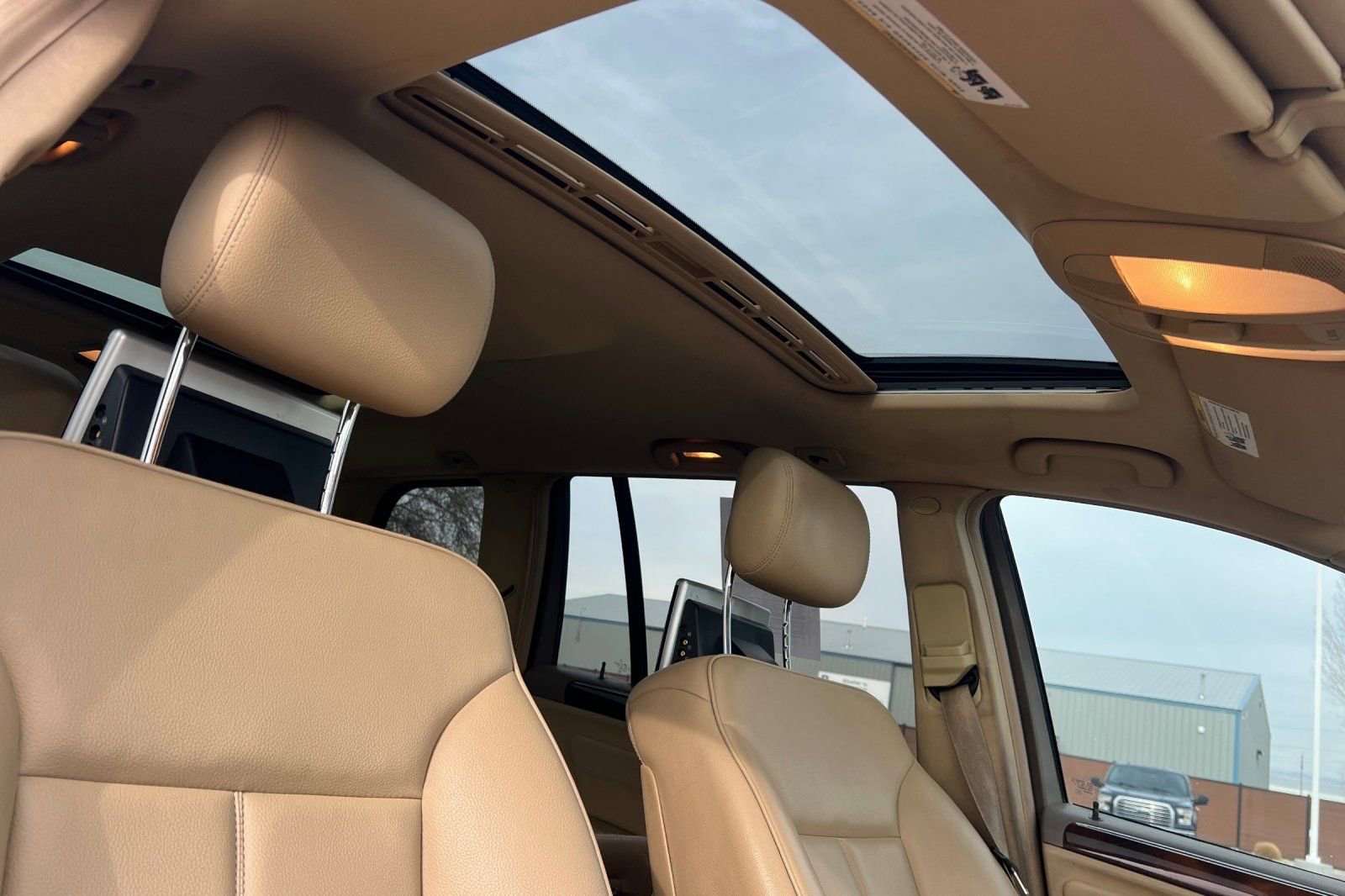 Used 2012 Mercedes-Benz GL 450 4MATIC image 16