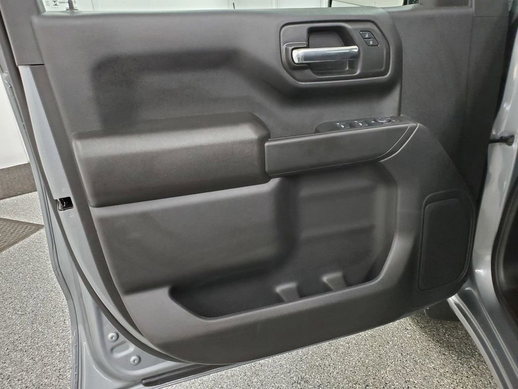 Used 2024 Chevrolet Silverado 1500 Custom image 14